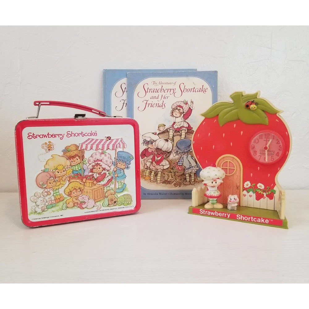 Strawberry Shortcake Metal Lunch Box, Bradley Clock, & Her Friends Books - Picture 3 of 12